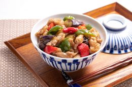 夏野菜のスタミナ丼