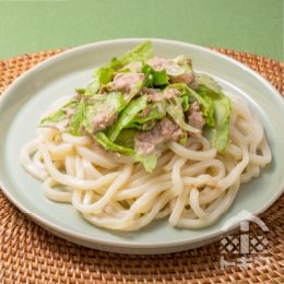 レタスとツナのクリーミーうどん