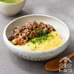 牛とろろ丼